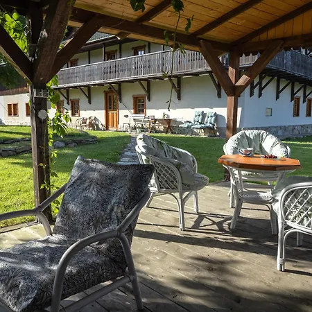 Osada Jezdziecka Bata Vakantieboerderij Mirsk